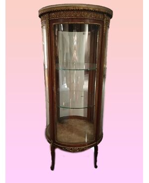 Vetrinetta francese tonda del 1800 stile Transizione con bronzi e marmo rosso Francia