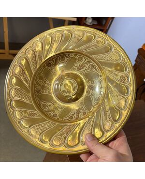 Antico piatto maiolica a Lustro oro  Ulisse Cantagalli fine 800  .Dipinto Moresco . Firenze cm 26