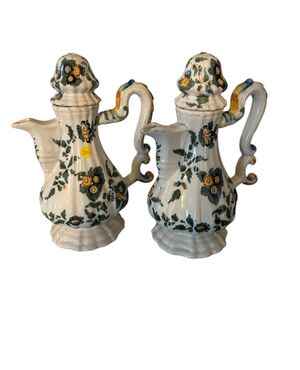 Coppia di caffettiere in maiolica , manifattura Antonibon , XVIII secolo VENDUTE