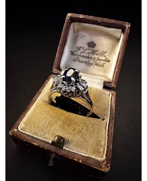 Anello  con  Zaffiro  e  Diamanti  