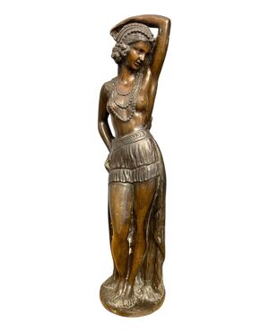 Scultura raffigurante Odalisca 