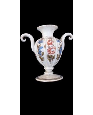 Raro vaso in maiolica , manifattura Antonibon di Nove di Bassano, XVIII secolo VENDUTO