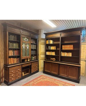 LIB161 - N. 3 librerie Decò simili con profili laccati, misure cm L 217 x H 260 x P 40