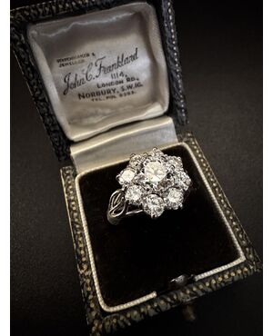 Anello  con  Diamanti  3 ct.