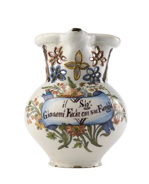 Brocca in maiolica , manifattura Antonibon, Nove di Bassano , XVIII secolo VENDUTA