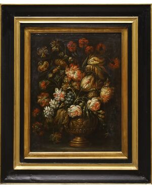 Scuola romana del XVIII secolo, Fiori, olio su tela, cm.56x44