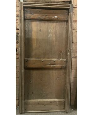 PTIR477 - Porta rustica in noce, con telaio, epoca '800, luce cm L 78 x H 184