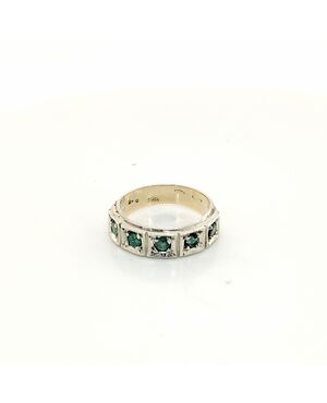 Anello a fascia  in oro , argento e  smeraldi