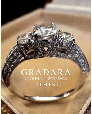 Anello  con  Diamanti  1   ct. 