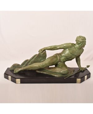 ART DÉCO, ANTICHE SCULTURE IN ANTIMONIO, UOMO CON LANCIA, RONCOURT, SCULTORE FRANCESE. (STAN94)