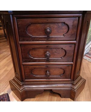 comodino in noce cm.59 x 40 x 65