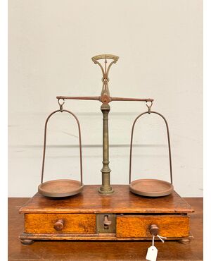 Antica bilancia da farmacista '800, 46x36 cm