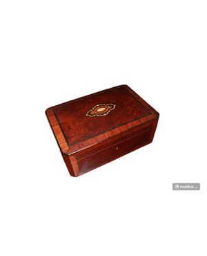 Scatola in Legno Porta Gioie Stile Napoleone III in radica con intarsi