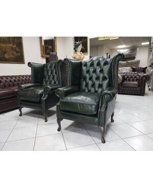 Coppia di poltrone chesterfield Queen Anne nuova inglese originale verde 