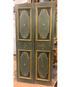 PTL704 - Porta laccata e dipinta con fiori, epoca '700, misure cm L 95 x H 203