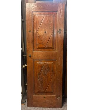 PTI757 - Porta da interno in noce, pannelli scolpiti, epoca '700, misure cm L 70 x H 200