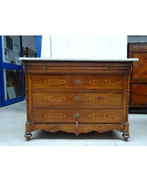 Cassettone Carlo X in noce intarsiato acero 1820 Piemonte