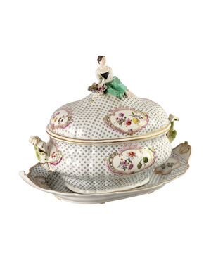 Zuppiera con Piatto in Porcellana di Meissen Germania Seconda Metà '800