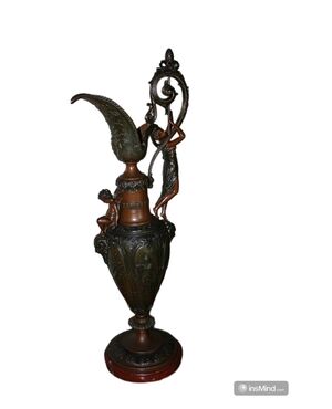 Vaso ad Anfora Francese in metallo del 1800 con Figure