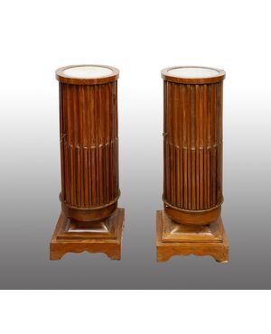 Pair of antique cherry wood columns with white marble tops. Naples, early 19th century.