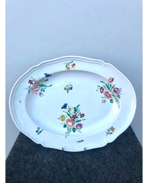 Oval plate in porcelain with &#39;bunches&#39; decoration. Shower-Ginori manufacture.     