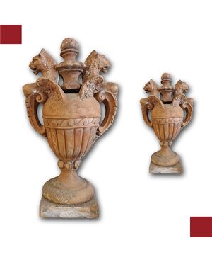 COPPIA DI VASI IN TERRACOTTA NEOCLASSICI FINE DEL XVIII SECOLO