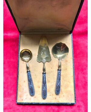 Set of three silver dessert cutlery with art-nouveau floral motifs with original box. France.     