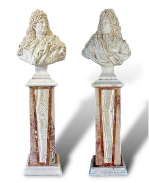  Coppia di Grandi Busti in Marmo su Colonne