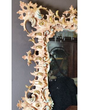 Specchiera veneziana intagliata, laccata e dorata - Seconda metà del XIX secolo
