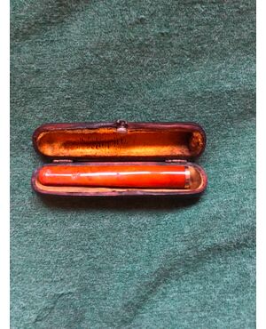 Amber and gold mouthpiece with original box.     