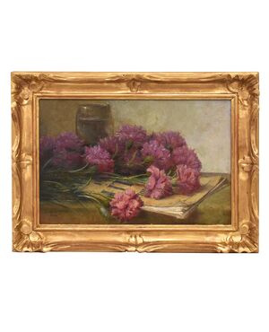 QUADRI ANTICHI, ART DECO, NATURA MORTA, FIORI DI GAROFANI E LIBRO, OLIO SU CARTONE, XX. (QF671)