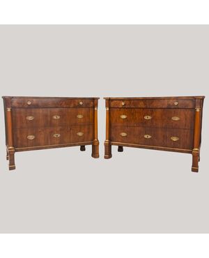 Coppia di cassettoni 1810 Impero in noce e radica alta classe