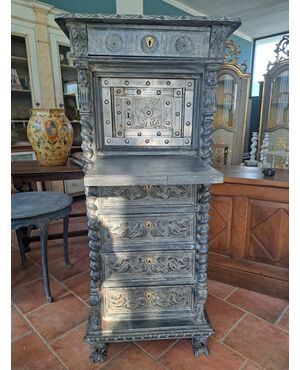 Secretaire con cassaforte laccato dell'Ottocento