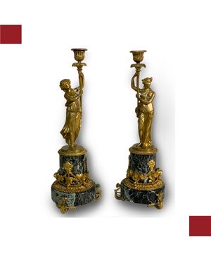 COPPIA DI CANDELABRI CON VESTALI META' DEL XIX SECOLO