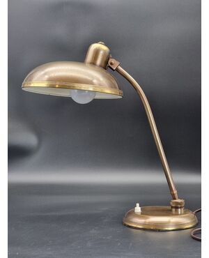 Lampada da tavolo ministeriale attribuita a Giovanni Michelucci per Lariolux – Italia, anni '40
