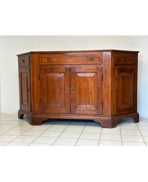 Credenza scantonata Luigi XVI. Verona XVIII secolo