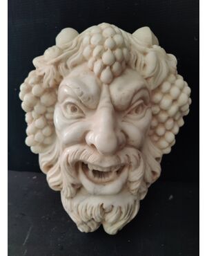Mascherone/Bocca da Fontana - Volto di Fauno con uva - Marmo di Carrara - Venezia - 46 x 35 cm