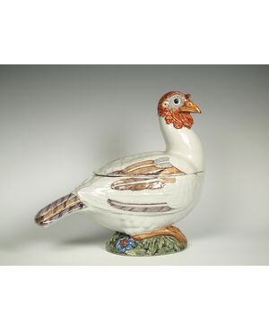 Rara zuppiera in maiolica , Pasquale Antonibon Nove di Bassano  , seconda metà del XVIII secolo RISERVATA