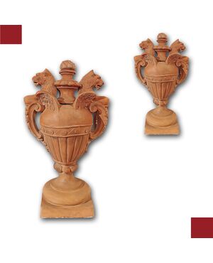 COPPIA DI VASI IN TERRACOTTA NEOCLASSICI FINE DEL XVIII SECOLO