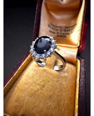 Anello  con  Zaffiro  e  Diamanti  