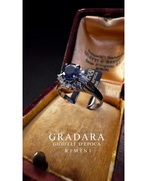 Anello  con  Zaffiro  e  Diamanti  
