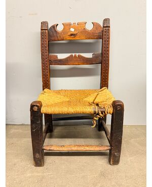 Antica e rara sedia da bambino XVII sec, noce e paglia, 73x34cm