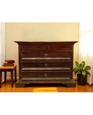 Cassettone toscano del 1600