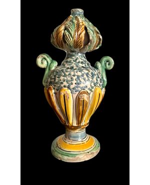 Fiasca in maiolica policroma. Manifattura di Ariano Irpino.