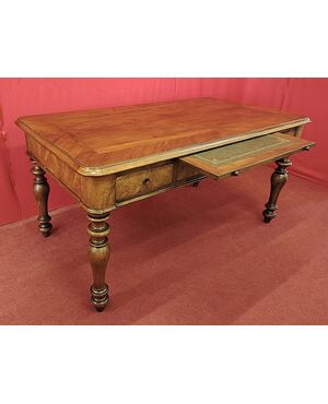 Venetian writing table