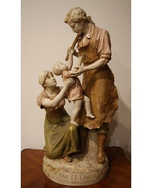 Antique large Royal Dux Bohemia porcelain sculpture from the 1800s depicting a traditional family