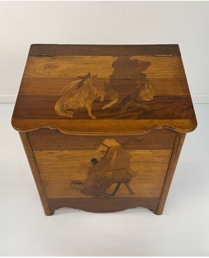 Inlaid wood holder in different woods, 19th / 20th century