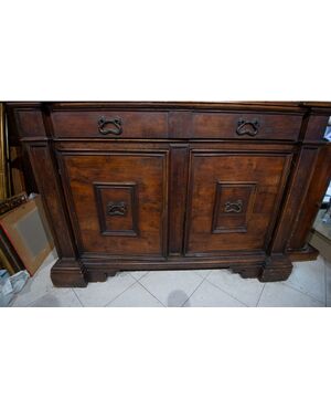 Credenza del '600 in noce  - restauri