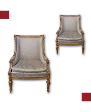 PAIR OF 19TH CENTURY BERGÈRE ARMCHAIRS