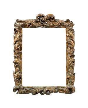 Baroque frame in carved and lacquered wood. Central Italy, 17th century.